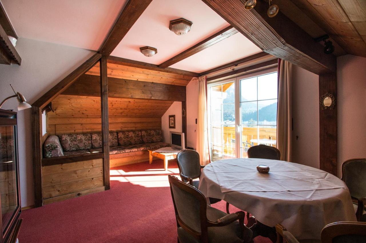 ホテル Gasthof Zum Hirschen アルタウスゼー 部屋 写真